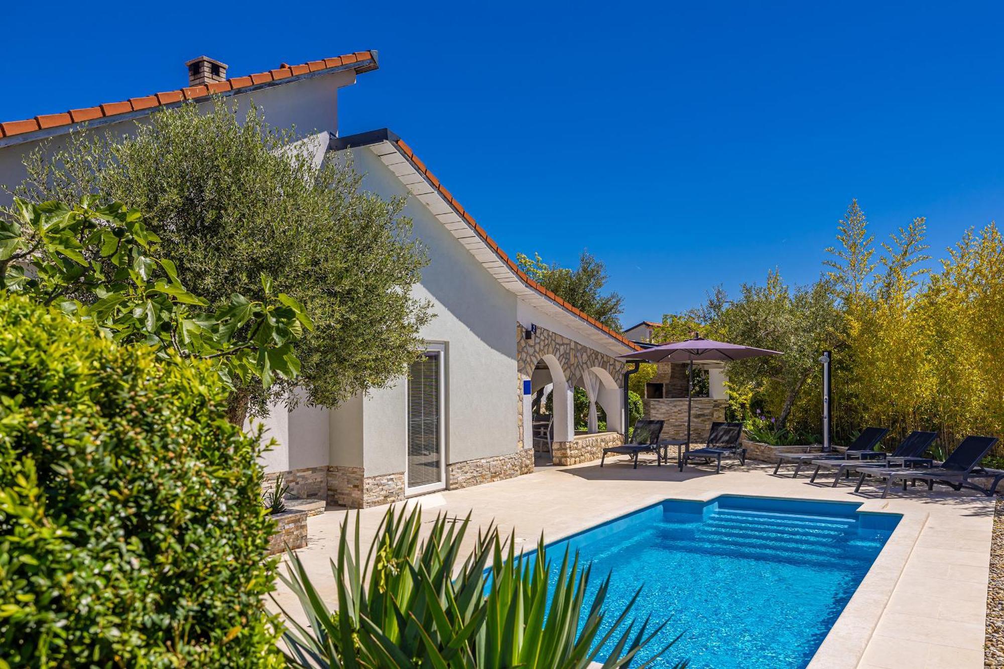 Holiday House Kai With Private Pool Pinezići Exterior foto